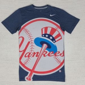 Yankees Nike Tee